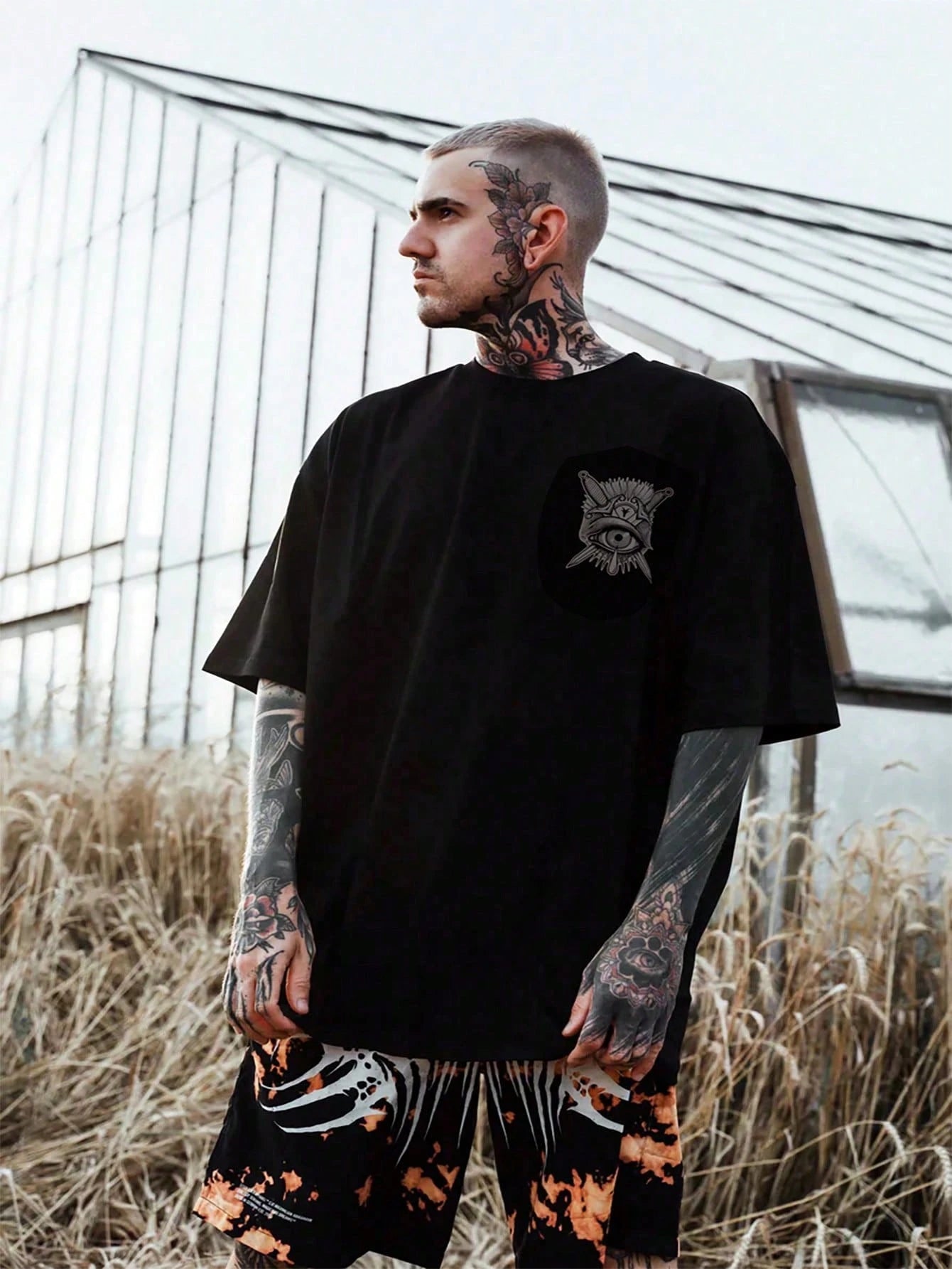 Camiseta Masculina de Manga Curta Esportiva de Verão com Pescoço Redondo Estampada em Cores Escuras, Casual de Manga Curta