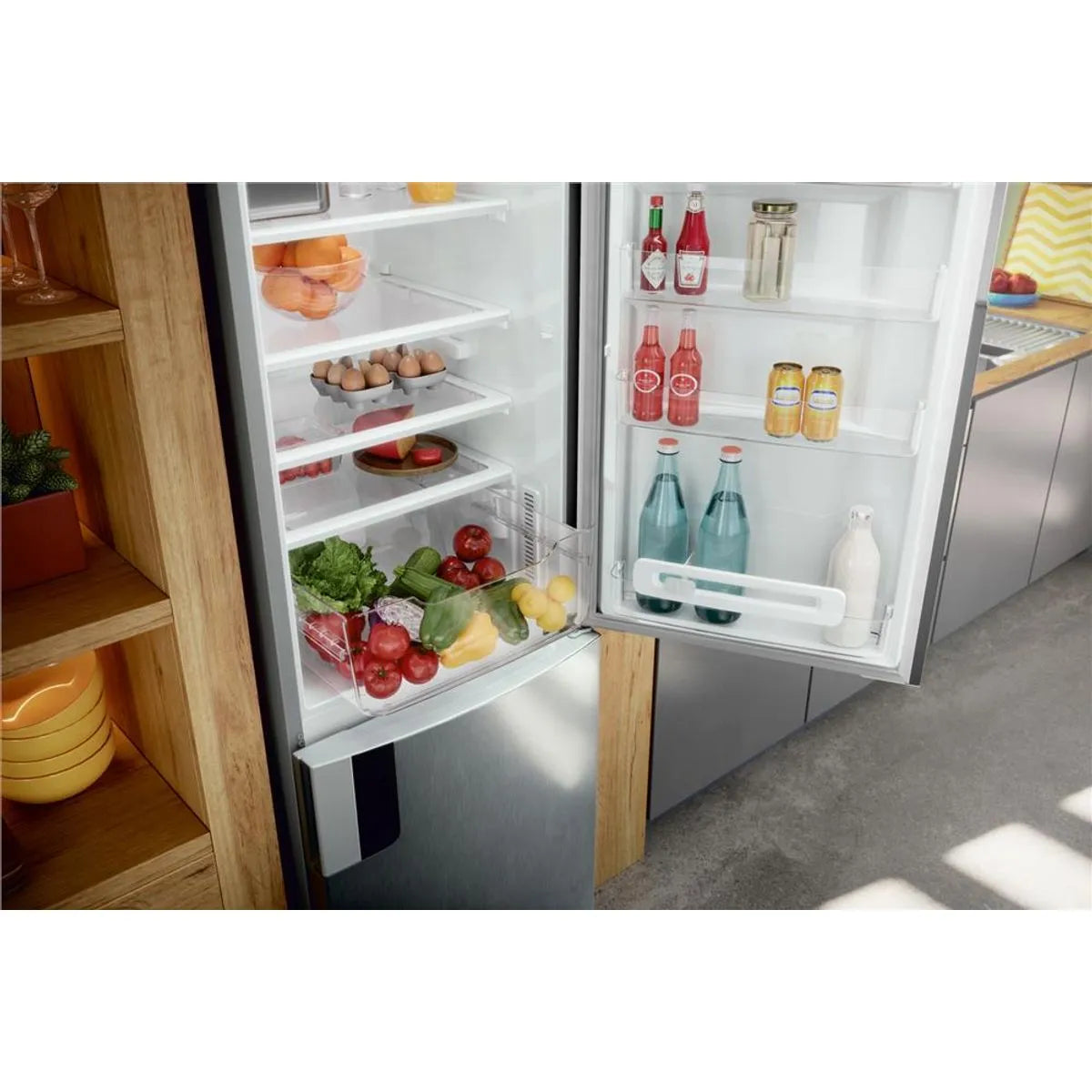Geladeira Consul Frost Free Duplex 397 litros Evox com freezer embaixo - CRE44BK