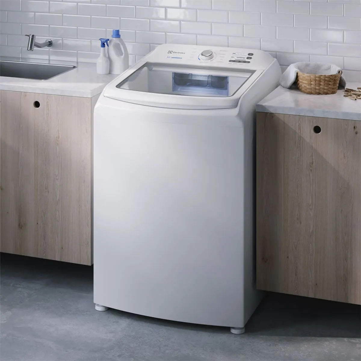 Máquina de Lavar Electrolux 15kg Branca Essential Care com Cesto Inox e Jet&Clean (LED15)